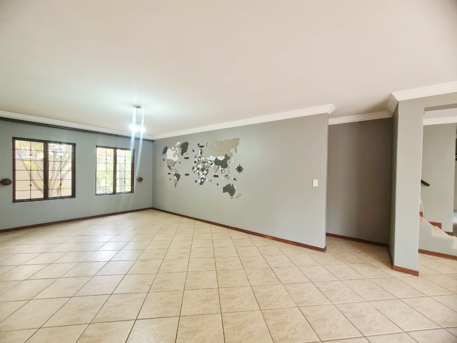 To Let 3 Bedroom Property for Rent in Melodie North West